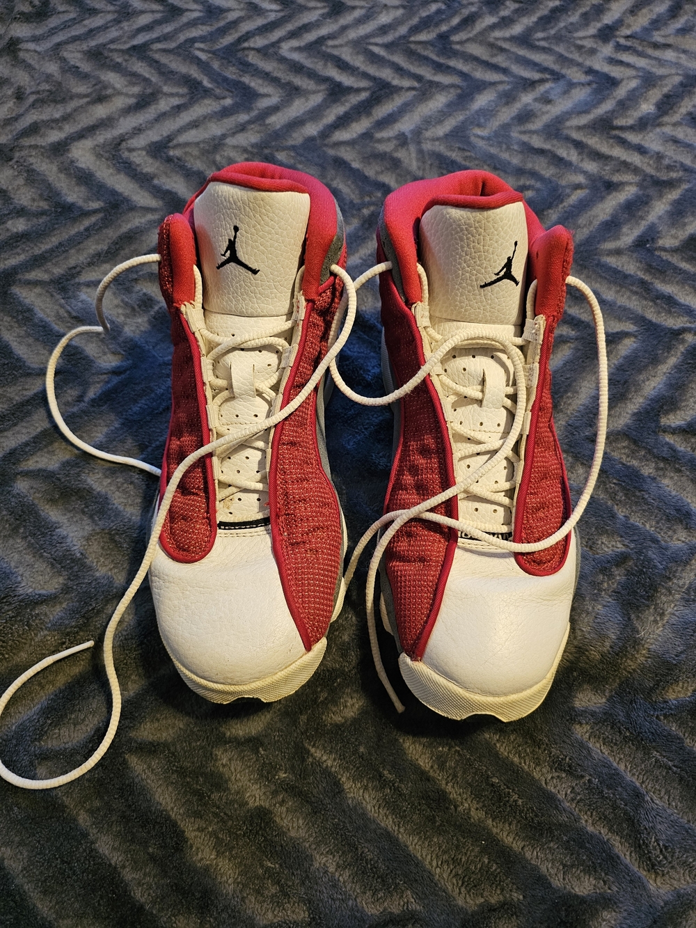 🔥 Nike Air Jordan 13 Retro Youth Red White Black Basketball Sneakers – Size 7 Y